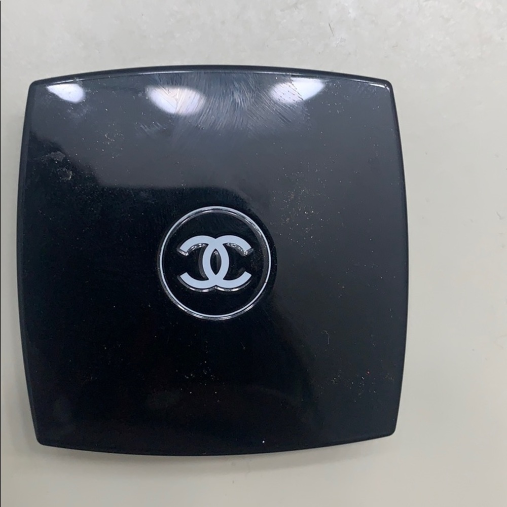 CHANEL EYESHADOW(brush not included)